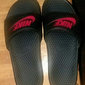 Nike slides